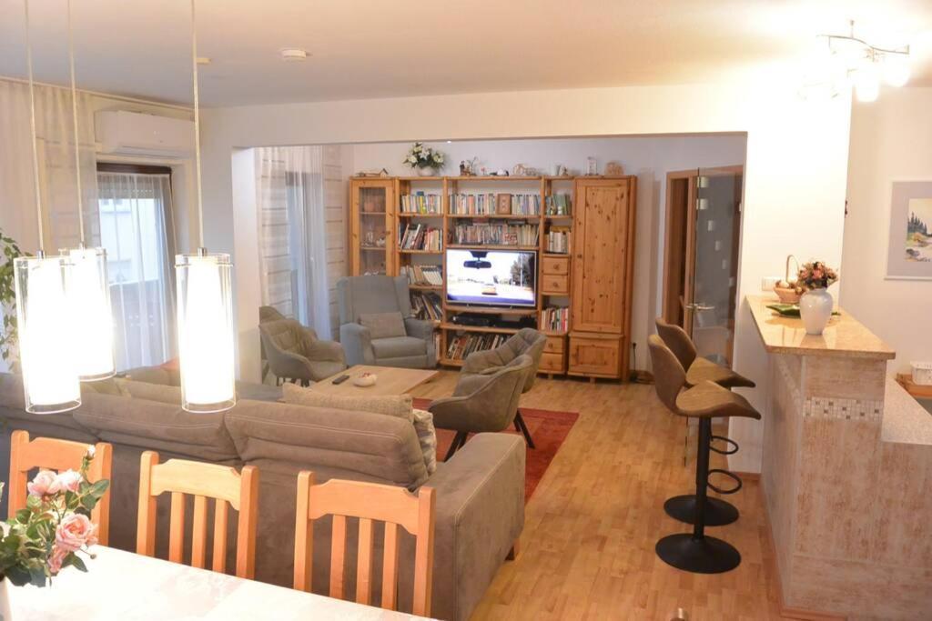 Beste Lage Im Zentrum Und Am Hofgarten 150Qm Mit Klima, 2Xbalkon, Aufzug, Familienfreundlich Байройт Екстер'єр фото
